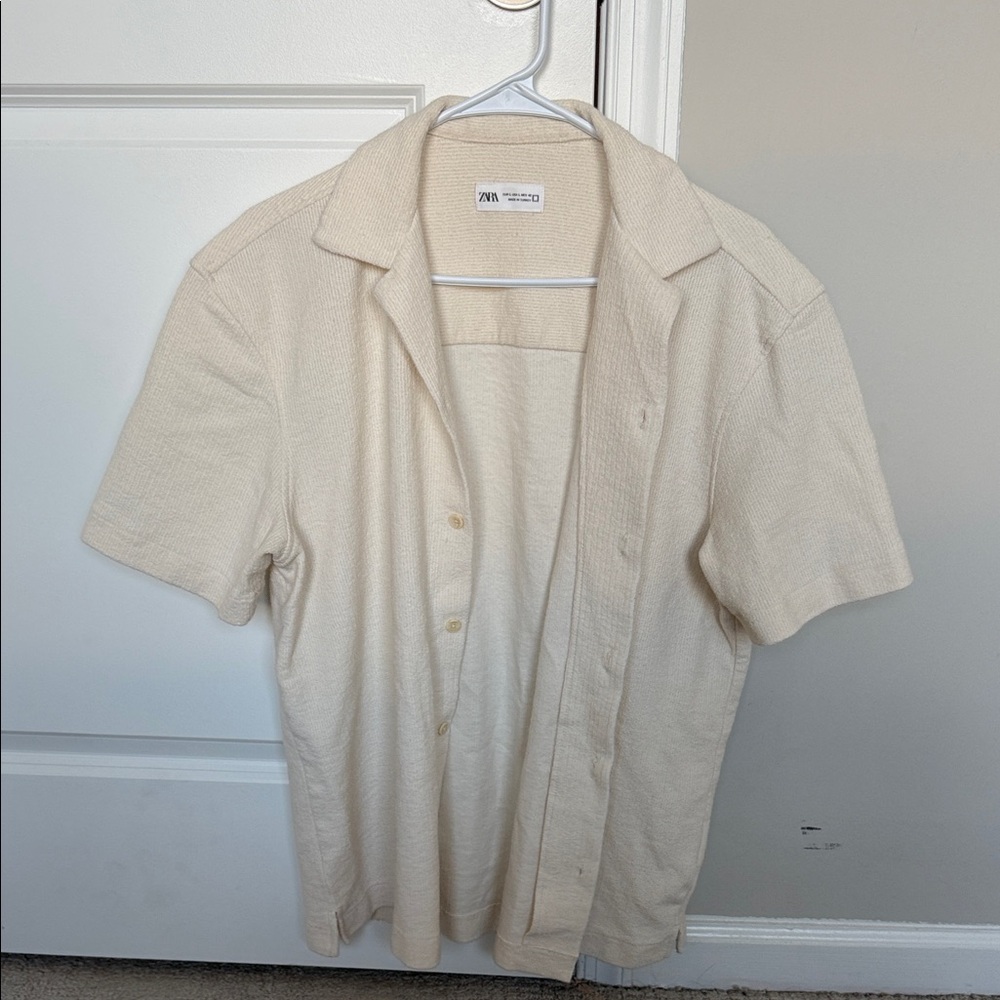 Zara Men's Cream Short Sleeve Button-Down Shirt